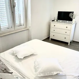 Zane Bacvice Apartman Split
